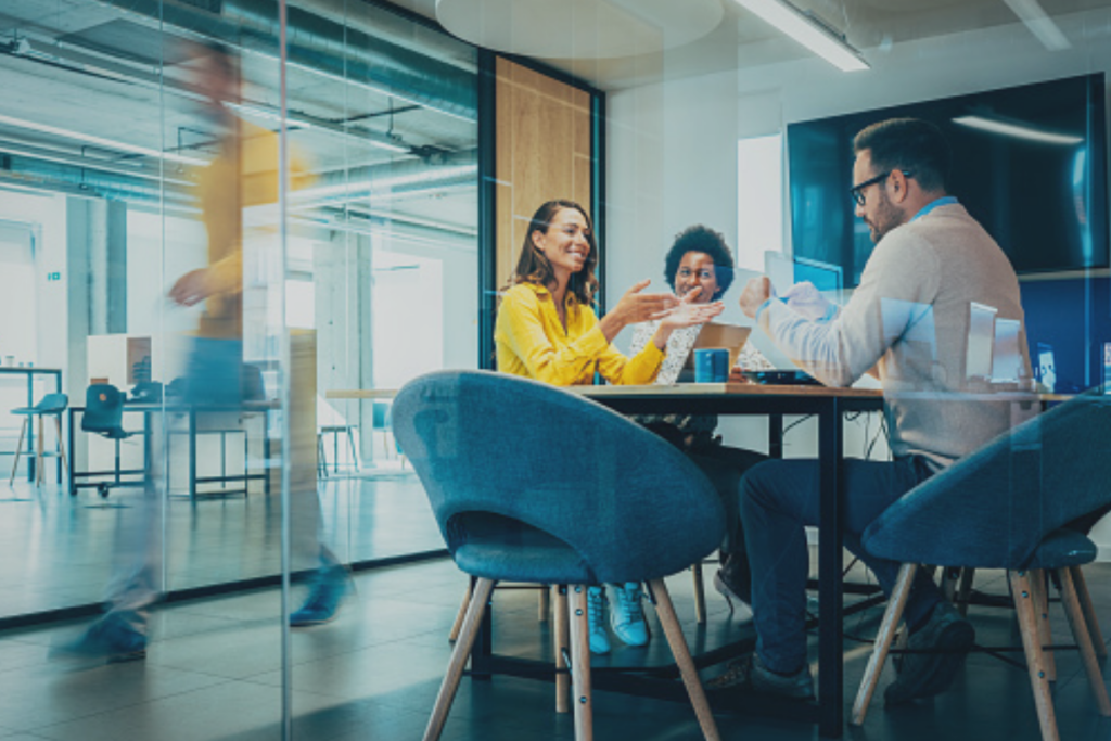 Signs It’s Time to Invest in Leadership Coaching Services